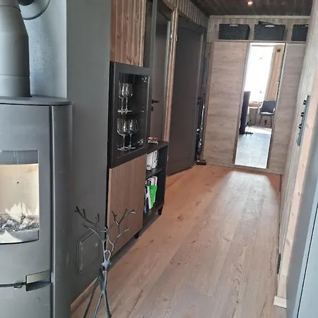 Fin Med Flott Utsikt Til Gaustatoppen Apartmán *
